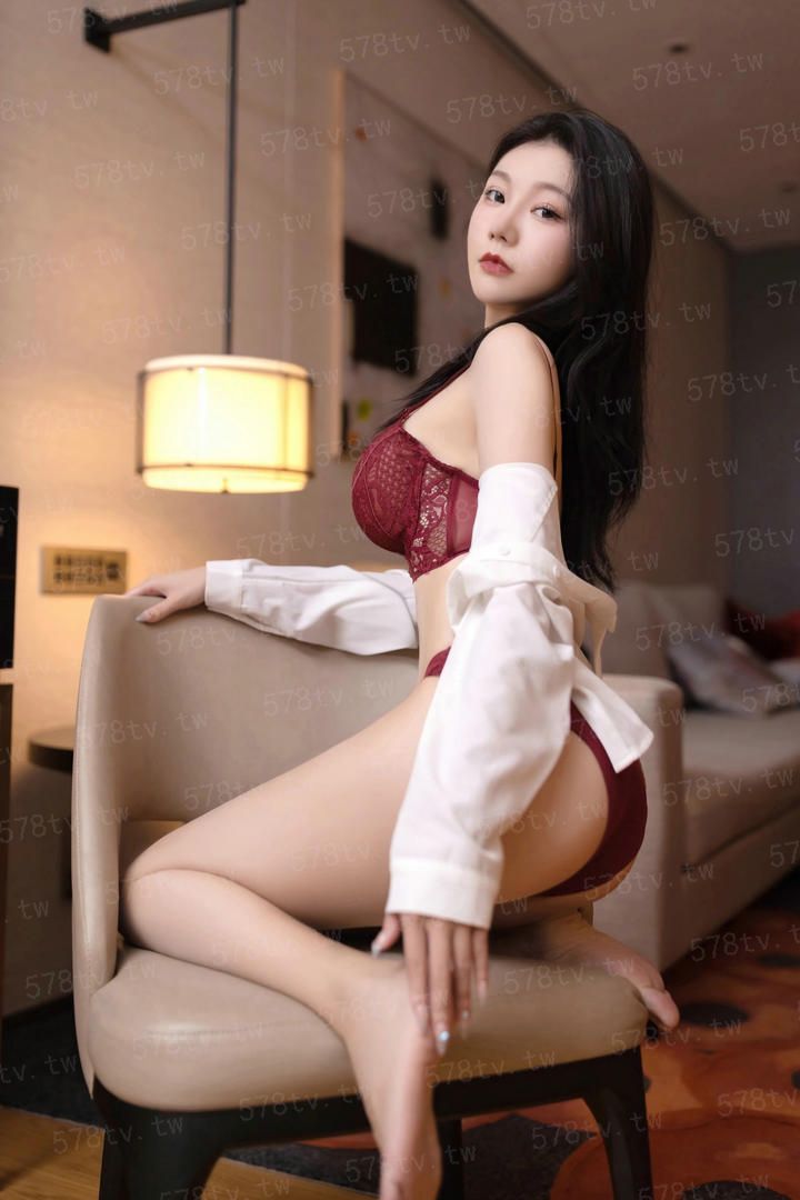 尼基与弗洛