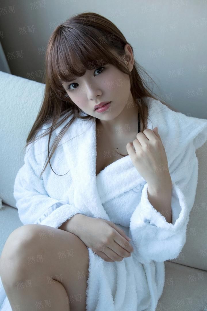 她在我身边