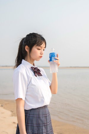 候车室：生命之书 待合室