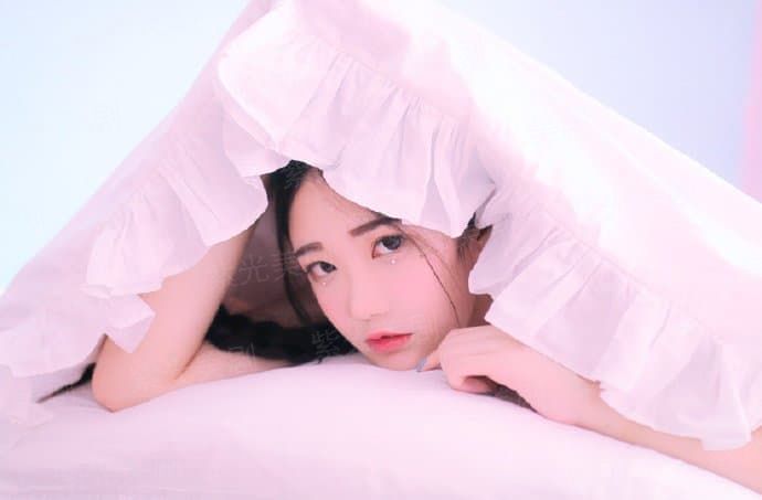 绣巾蒙面盗