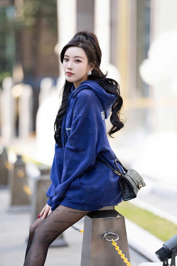 都市之变身女超人