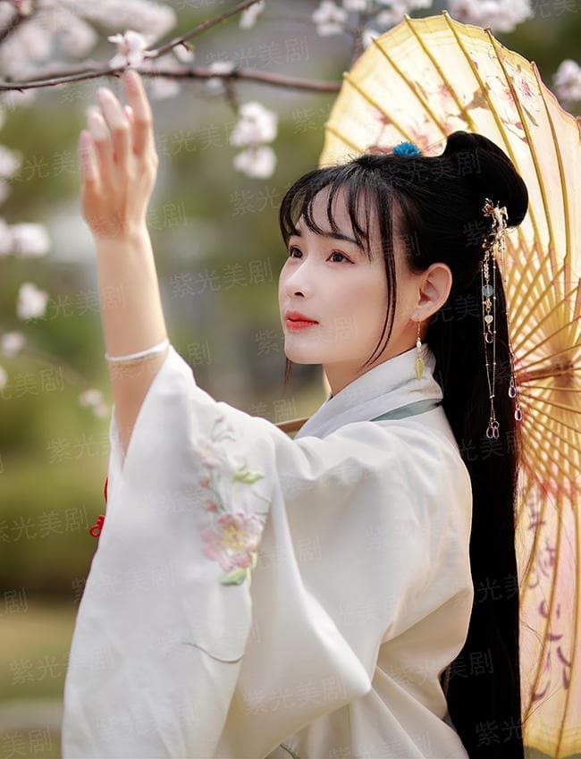 冰冷总裁，别追我