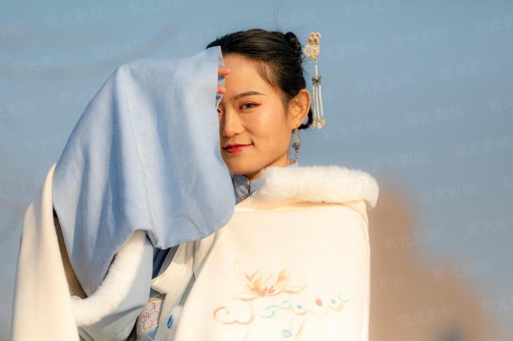 国民男神，撩人校草是女生