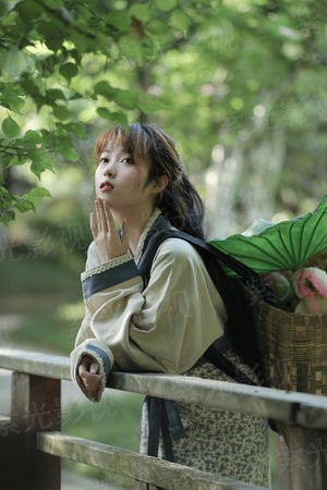 定制少女，客官请温柔